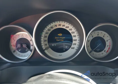 2014 Mercedes-Benz E 350 z USA, uszkodzony, nr VIN WDDKK5KF2EF230389